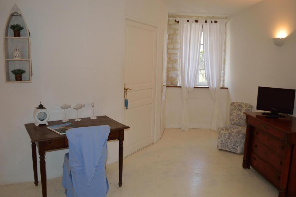 Hotel Les Vents Bleus Donnazac Pokoj fotografie